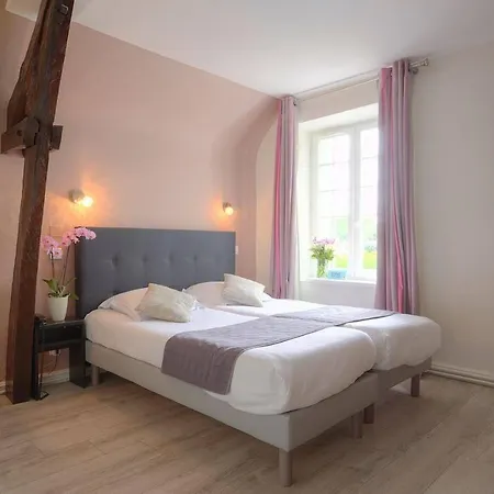 Hotel Restaurant La Hoirie 3*