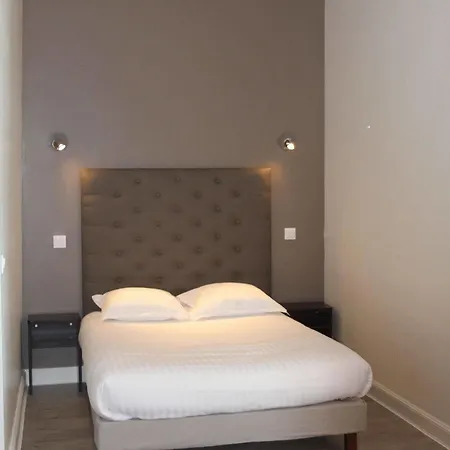 Hotel Restaurant La Hoirie 3*