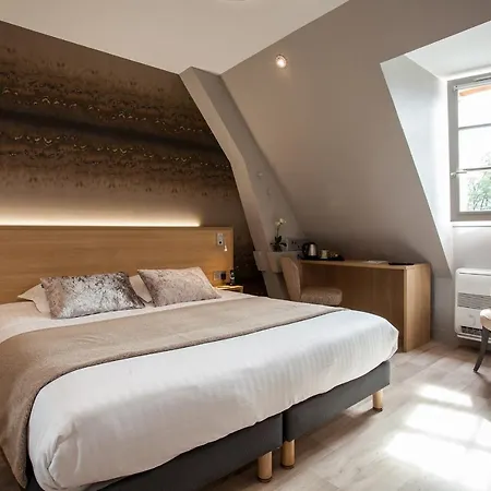 Hotel Restaurant La Hoirie 3*