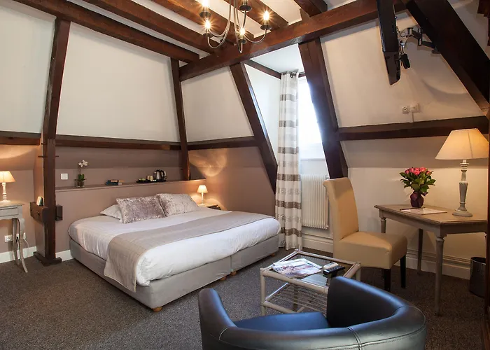 La Hoirie 3* سارلا لا كانيدا